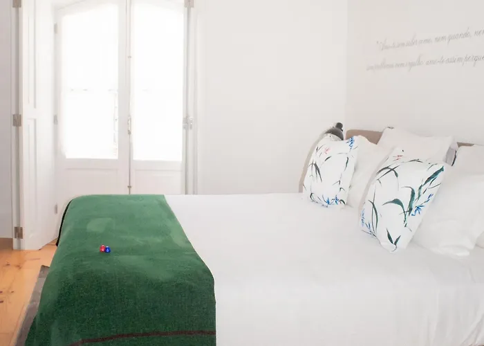 Trovador Гимарайнш