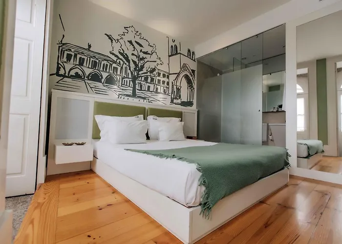 Trovador 招待所 4*