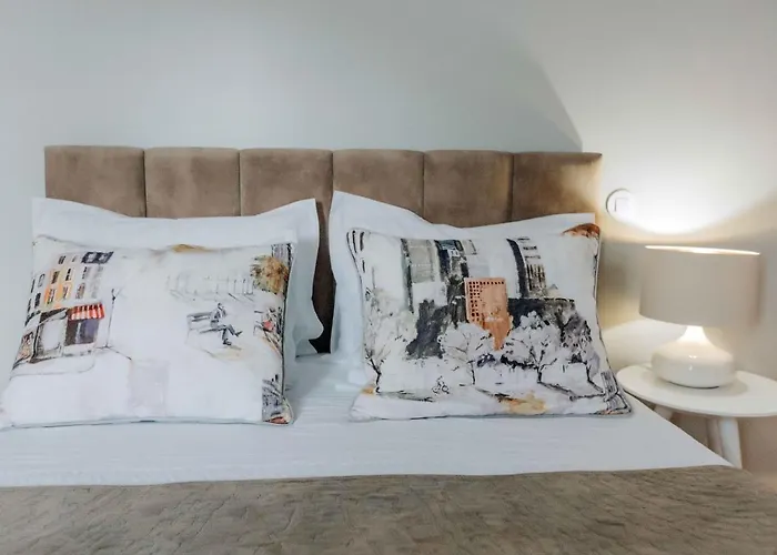 招待所 Trovador 4*