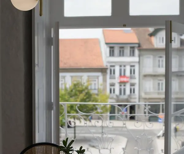 Trovador 招待所 吉马良斯