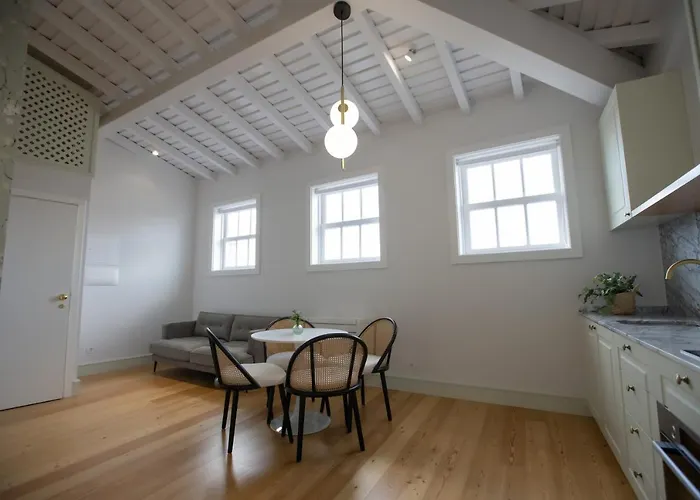 招待所 Trovador 4*