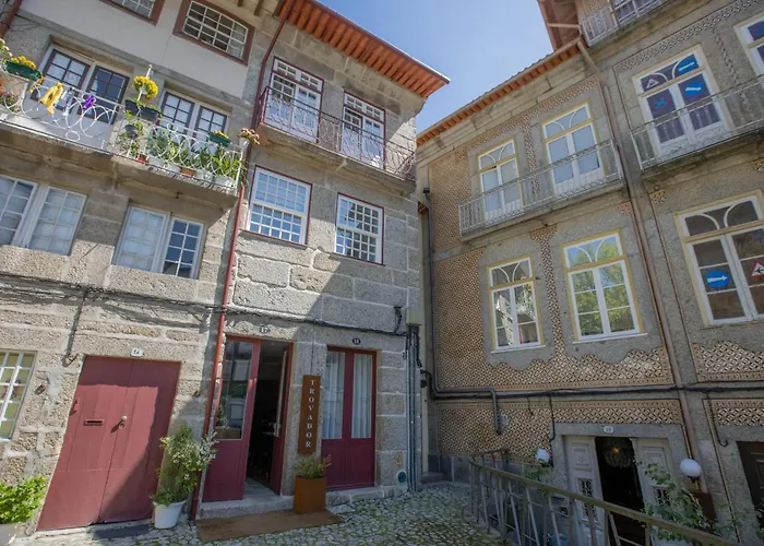 招待所 Trovador 4*