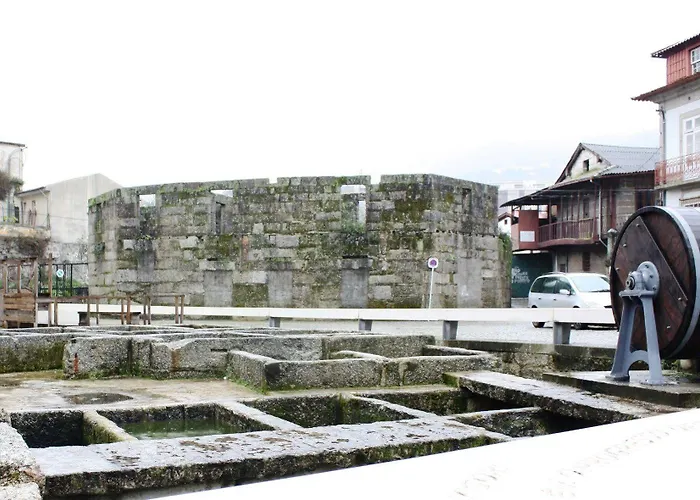 Trovador 招待所 4*